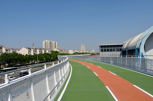 1559264409601523.jpg 龙泽地铁站.jpg